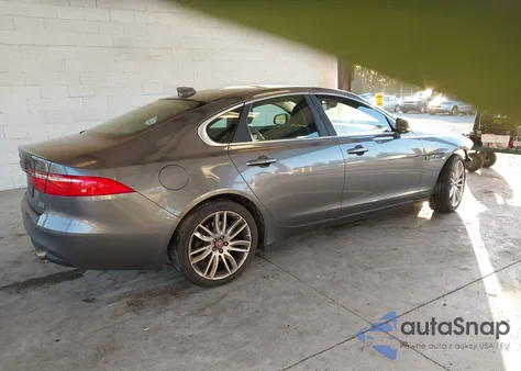 2017 Jaguar Xf 35T Prestige from USA, damaged, VIN SAJBK4BV5HCY26602